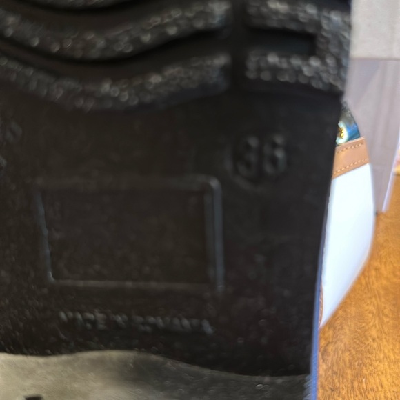 See By Chloé Women's Florrie Patent Laceup Rain Ankle Boots - Picture 15 of 16